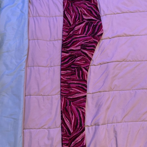 LuLa Roe Leggings - Picture 3 of 4